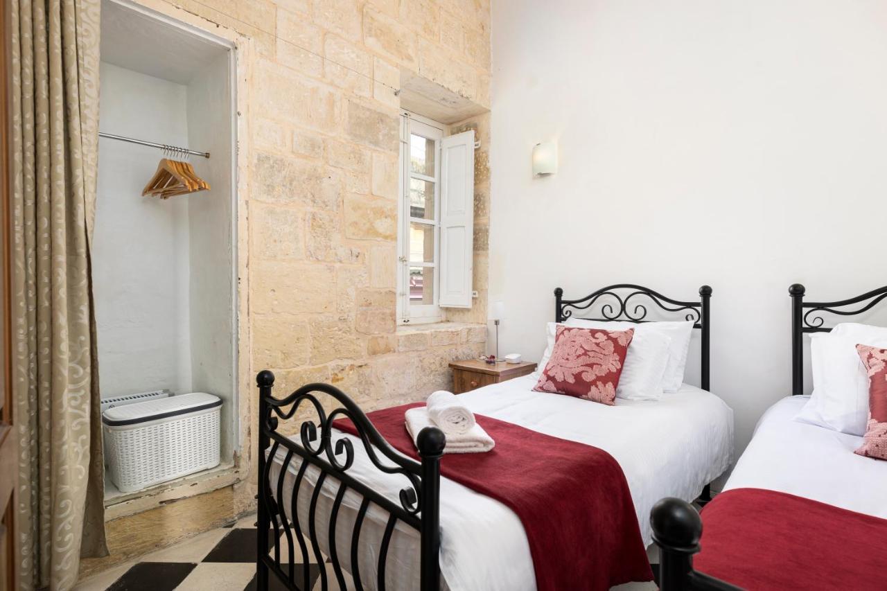Traditional & Modern Maltese Townhouse - Rooftop Terrace And Sea Views, Close To Birgu Waterfront Cospicua Εξωτερικό φωτογραφία