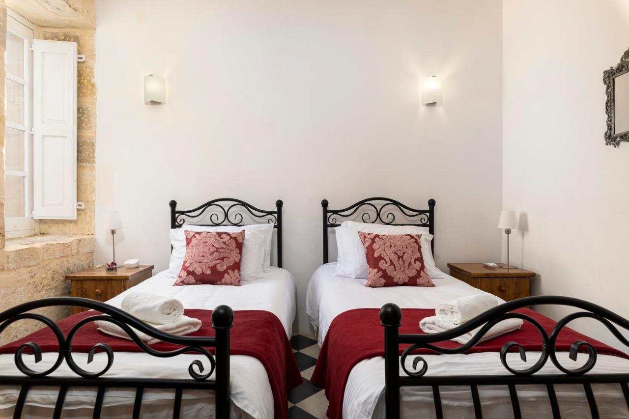 Traditional & Modern Maltese Townhouse - Rooftop Terrace And Sea Views, Close To Birgu Waterfront Cospicua Εξωτερικό φωτογραφία